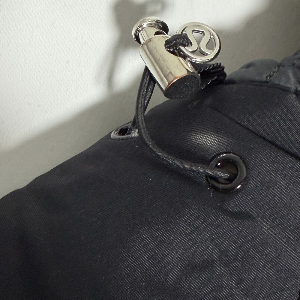 lululemon athletica Black Ski Jacket - Casual Streetwear - Winter - Size S - Picture 7 of 7